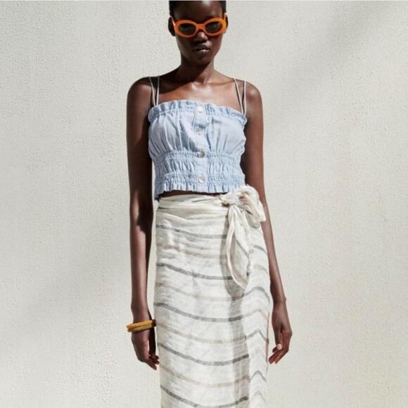 Nectar Clothing Chambray Smocked 100% Cotton Crop Top Blue Size M - Picture 2 of 6